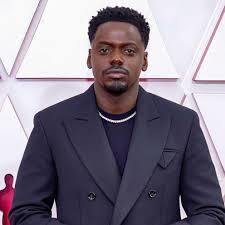 daniel kaluuya at an event
